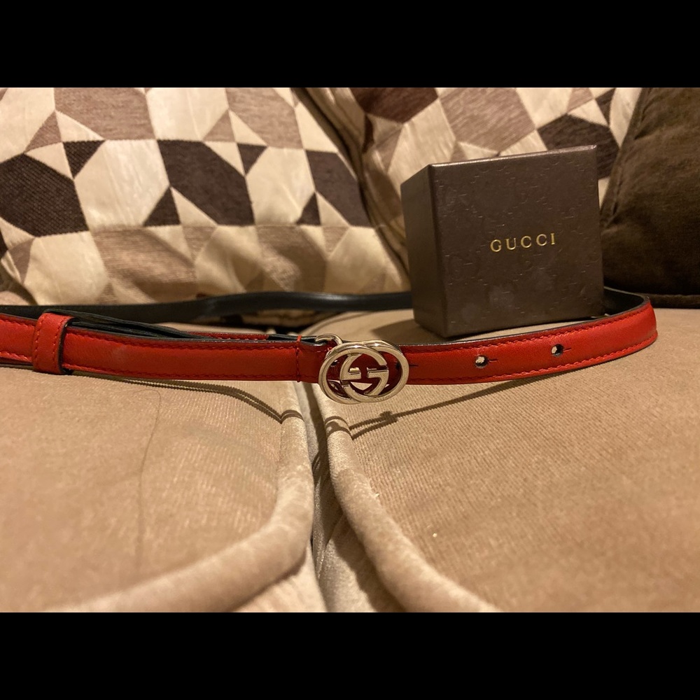 Thin band red Gucci belt